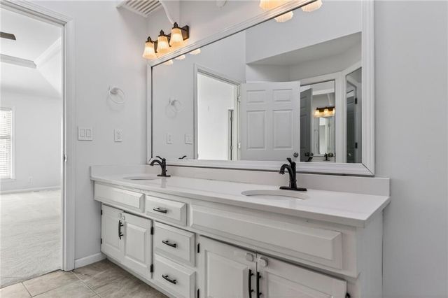 14040 W 113th Street, Olathe, KS 66215