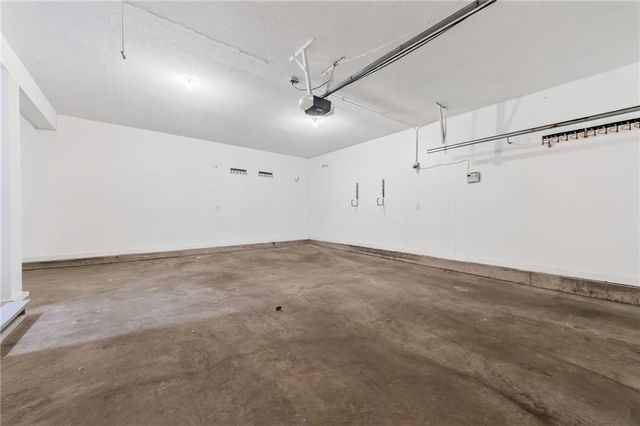 14040 W 113th Street, Olathe, KS 66215