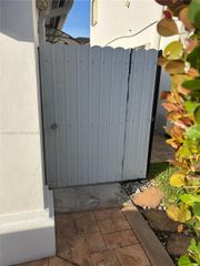 15535 SW 10th St Efficiency, Miami, FL 33194