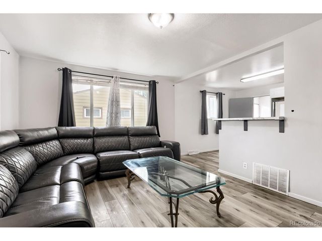 7895 Pontiac St, Commerce City, CO 80022