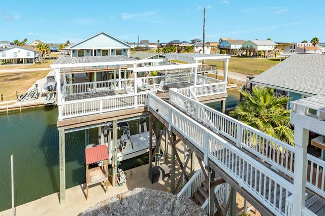 206 China Clipper Drive, Freeport, TX 77541