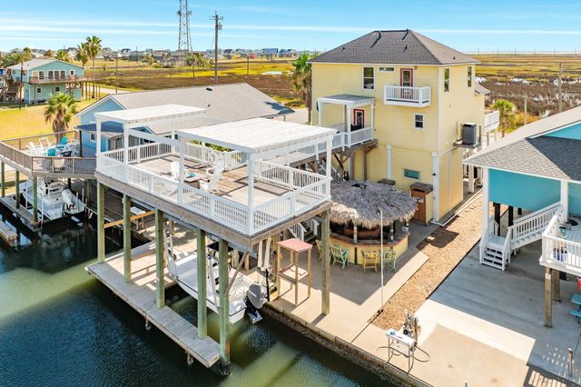 206 China Clipper Drive, Freeport, TX 77541