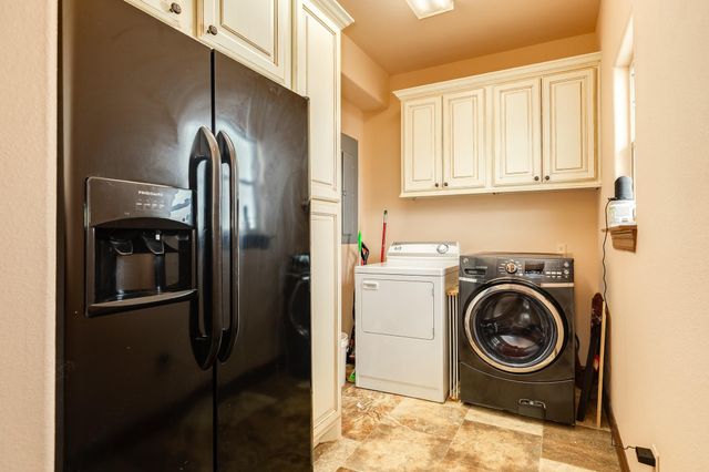 206 China Clipper Drive, Freeport, TX 77541