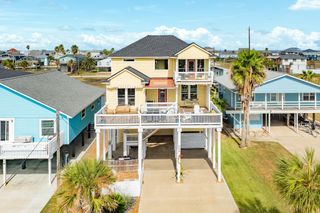 206 China Clipper Drive, Freeport, TX 77541