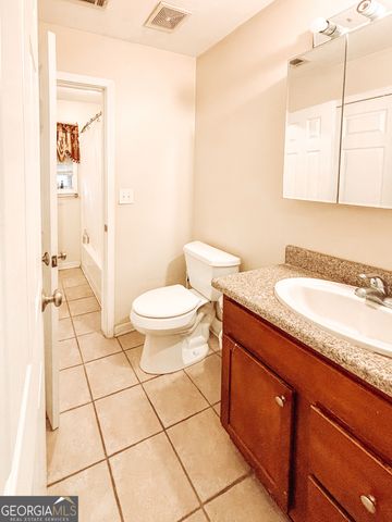 1273 Shoreham Drive, Atlanta, GA 30349