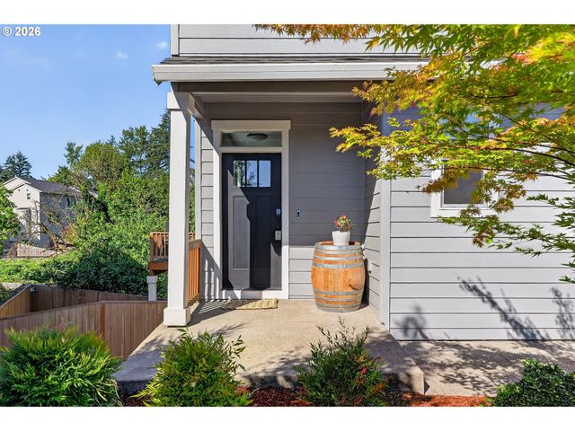 1459 S GIA Ct, Newberg, OR 97132