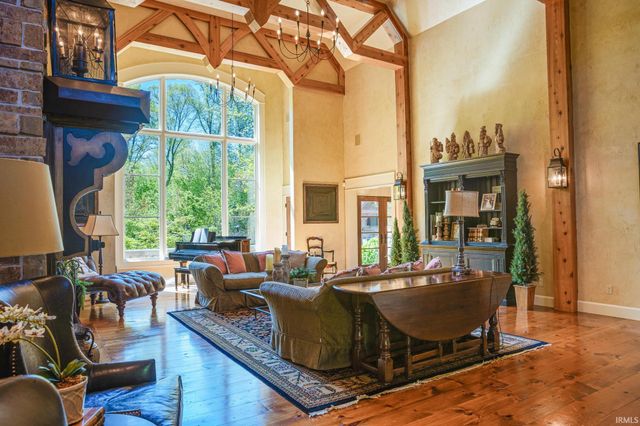 1895 Gun Club Road, Jasper, IN 47546