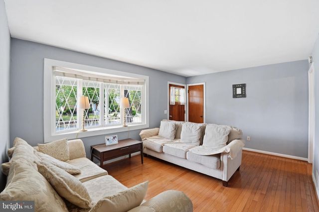 9809 52ND PL, College Park, MD 20740