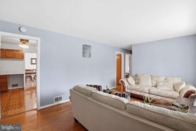 9809 52ND PL, College Park, MD 20740