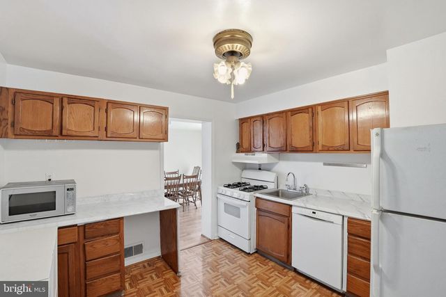 9809 52ND PL, College Park, MD 20740