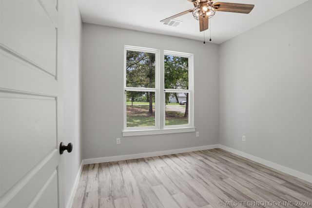 440 W 2nd Street, Silo, OK 74701
