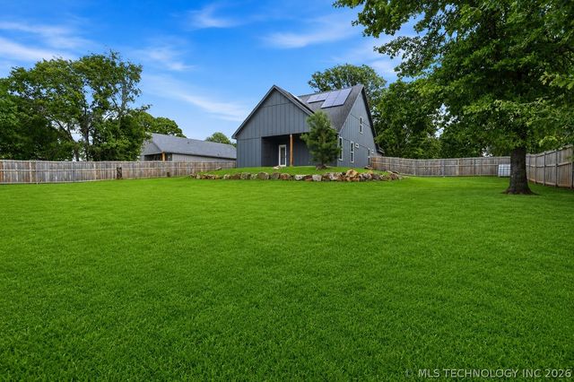 440 W 2nd Street, Silo, OK 74701