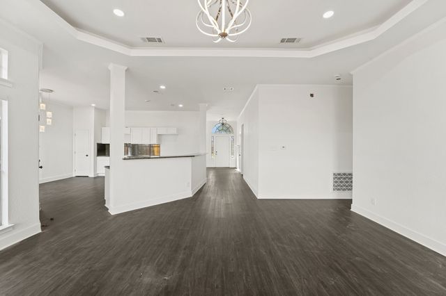 2912 Olympia Drive, Grand Prairie, TX 75052