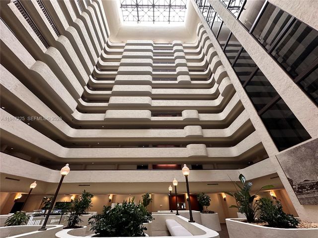 600 Biltmore Way 318, Coral Gables, FL 33134