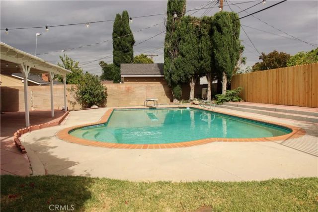 20124 Citronia, Chatsworth, CA 91311
