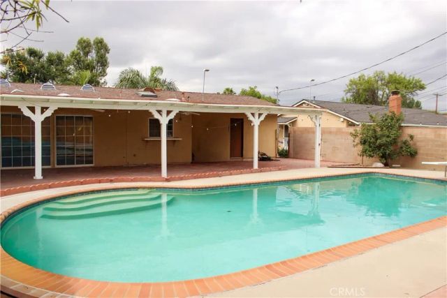 20124 Citronia, Chatsworth, CA 91311