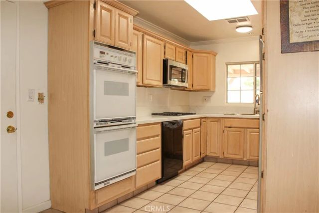 20124 Citronia, Chatsworth, CA 91311