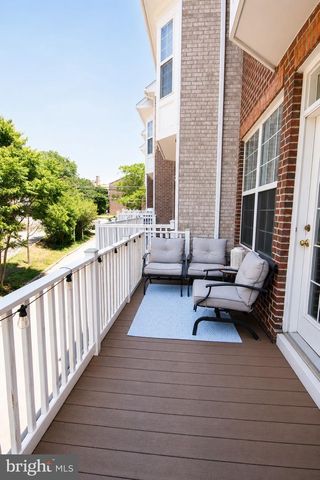 1910 N ADAMS ST N, Arlington, VA 22201