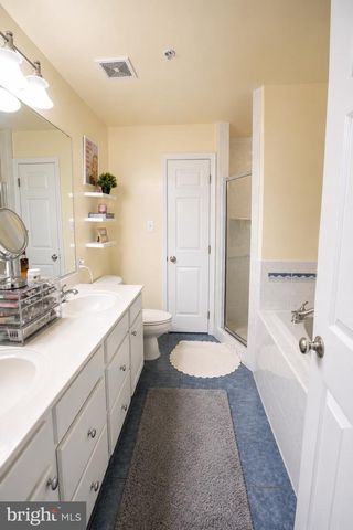 1910 N ADAMS ST N, Arlington, VA 22201
