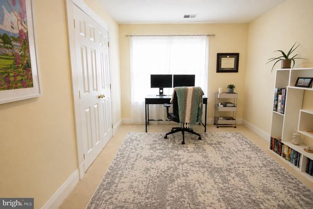 1910 N ADAMS ST N, Arlington, VA 22201