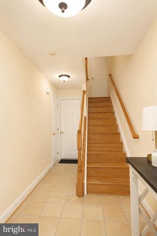 1910 N ADAMS ST N, Arlington, VA 22201