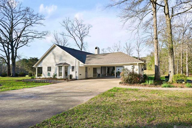 9821 Bank St Extension, Clinton, LA 70722