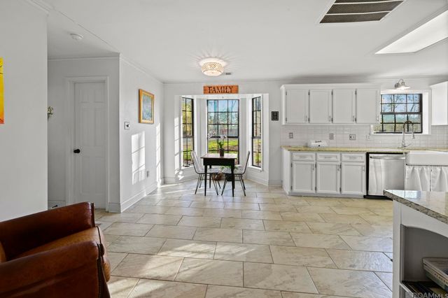 9821 Bank St Extension, Clinton, LA 70722