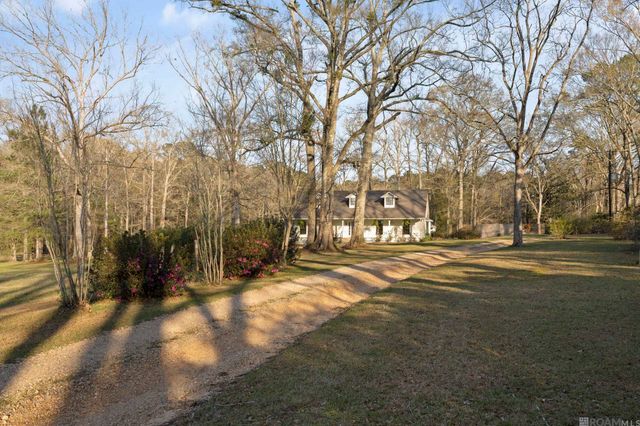 9821 Bank St Extension, Clinton, LA 70722