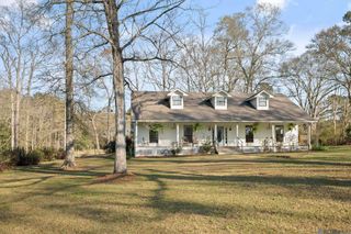 9821 Bank St Extension, Clinton, LA 70722