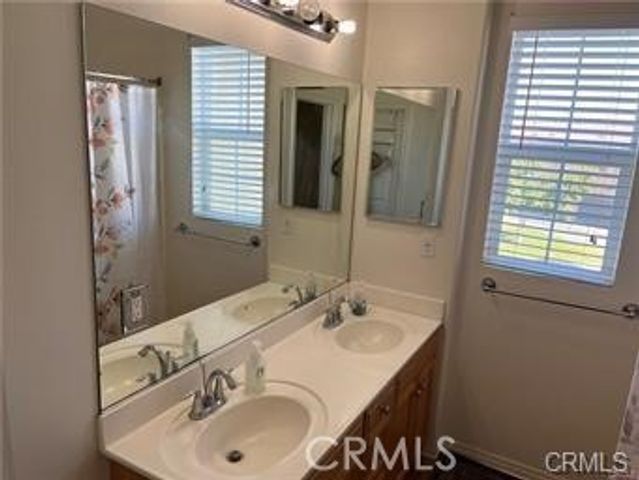 416 Green River Street, Oxnard, CA 93036