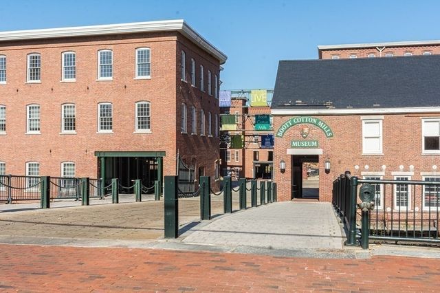 130 John St 242, Lowell, MA 01852