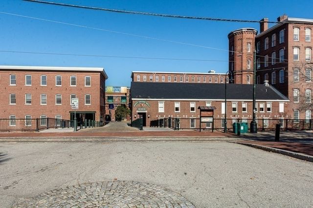 130 John St 242, Lowell, MA 01852