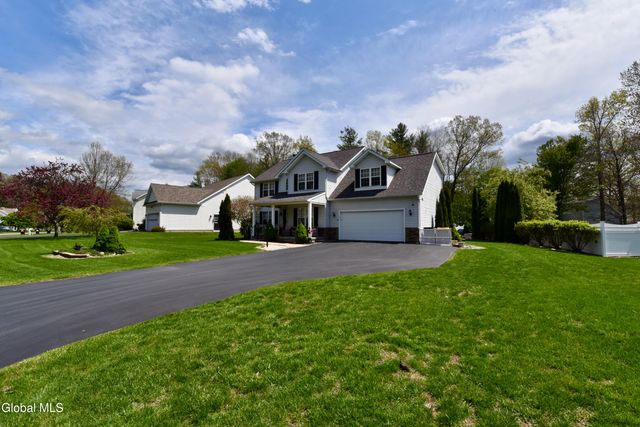 4 Springfield Drive, Mechanicville, NY 12118
