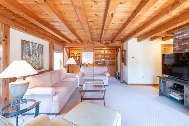 537 W Falmouth Highway, West Falmouth, MA 02540