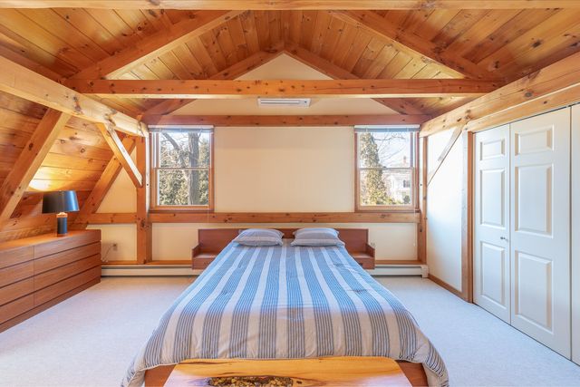 537 W Falmouth Highway, West Falmouth, MA 02540