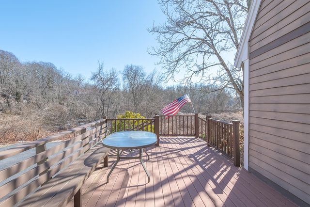 537 W Falmouth Highway, West Falmouth, MA 02540