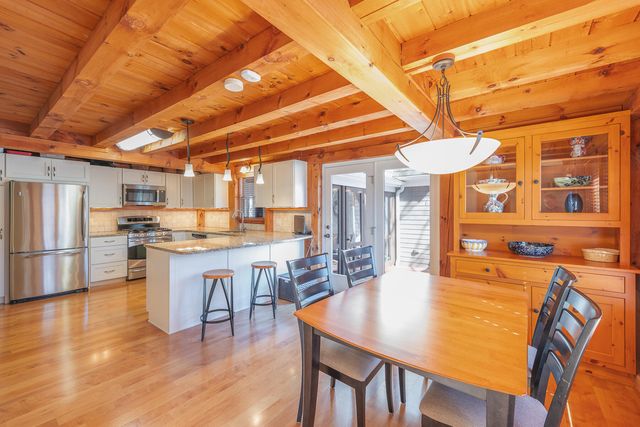 537 W Falmouth Highway, West Falmouth, MA 02540