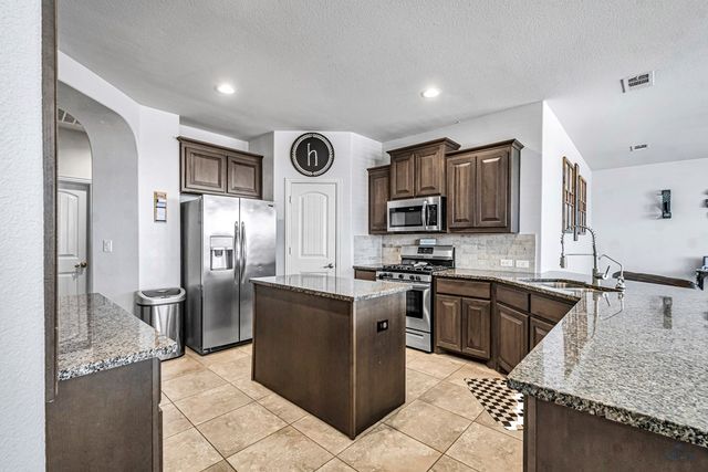 5004 Meadowside St, Midland, TX 79705