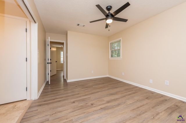133 Avalon Drive, Warner Robins, GA 31093