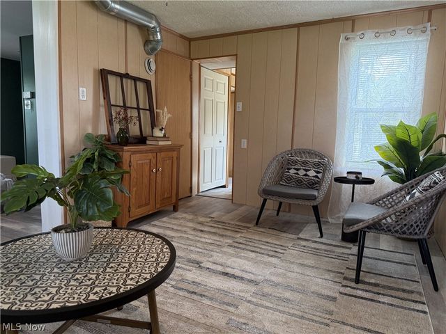 2261 6th Street, Mcdonald, OH 44437
