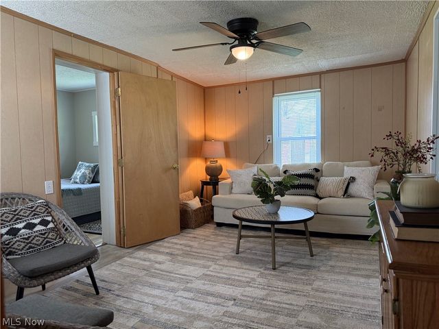 2261 6th Street, Mcdonald, OH 44437