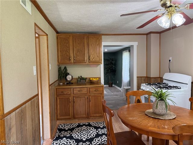 2261 6th Street, Mcdonald, OH 44437