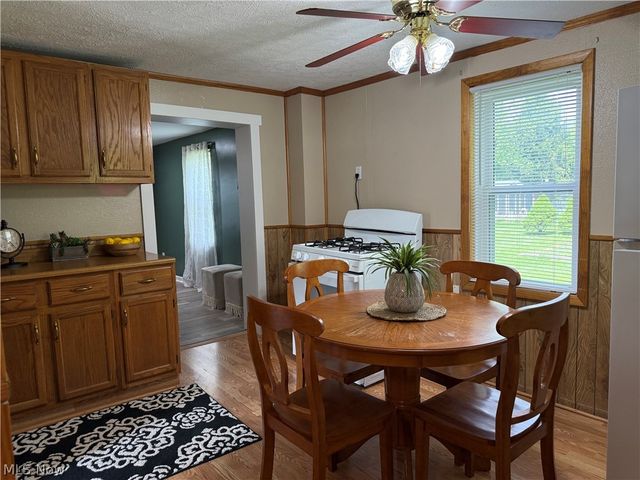 2261 6th Street, Mcdonald, OH 44437
