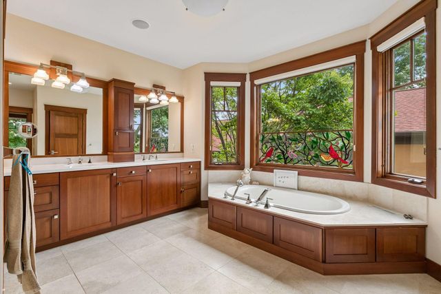 721 Rice Street E, Wayzata, MN 55391