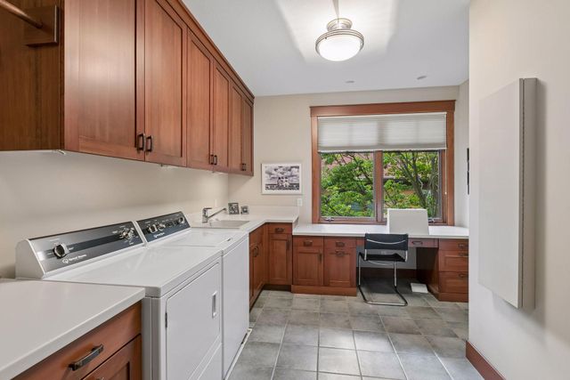 721 Rice Street E, Wayzata, MN 55391