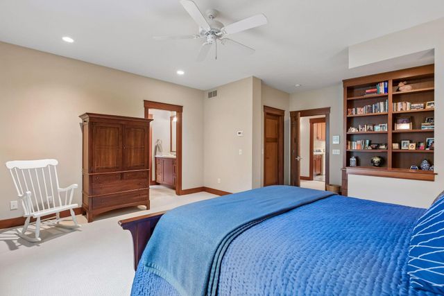 721 Rice Street E, Wayzata, MN 55391