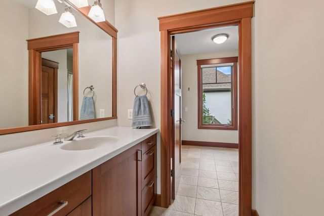 721 Rice Street E, Wayzata, MN 55391