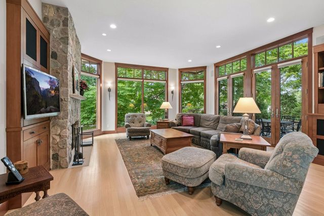 721 Rice Street E, Wayzata, MN 55391