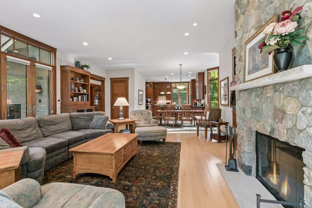 721 Rice Street E, Wayzata, MN 55391