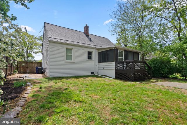 10604 S DUNMOOR DR, Silver Spring, MD 20901